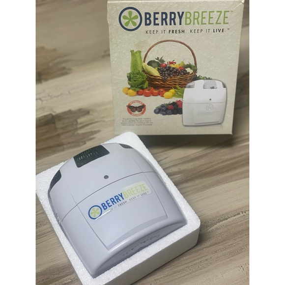 NIB Berry Breeze Fridge Fresh Fruit Saver Keep It Fresh Approved Organic - Picture 2 of 9